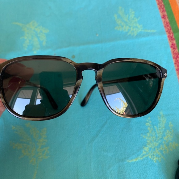 Persol Sunglasses - Picture 7 of 10